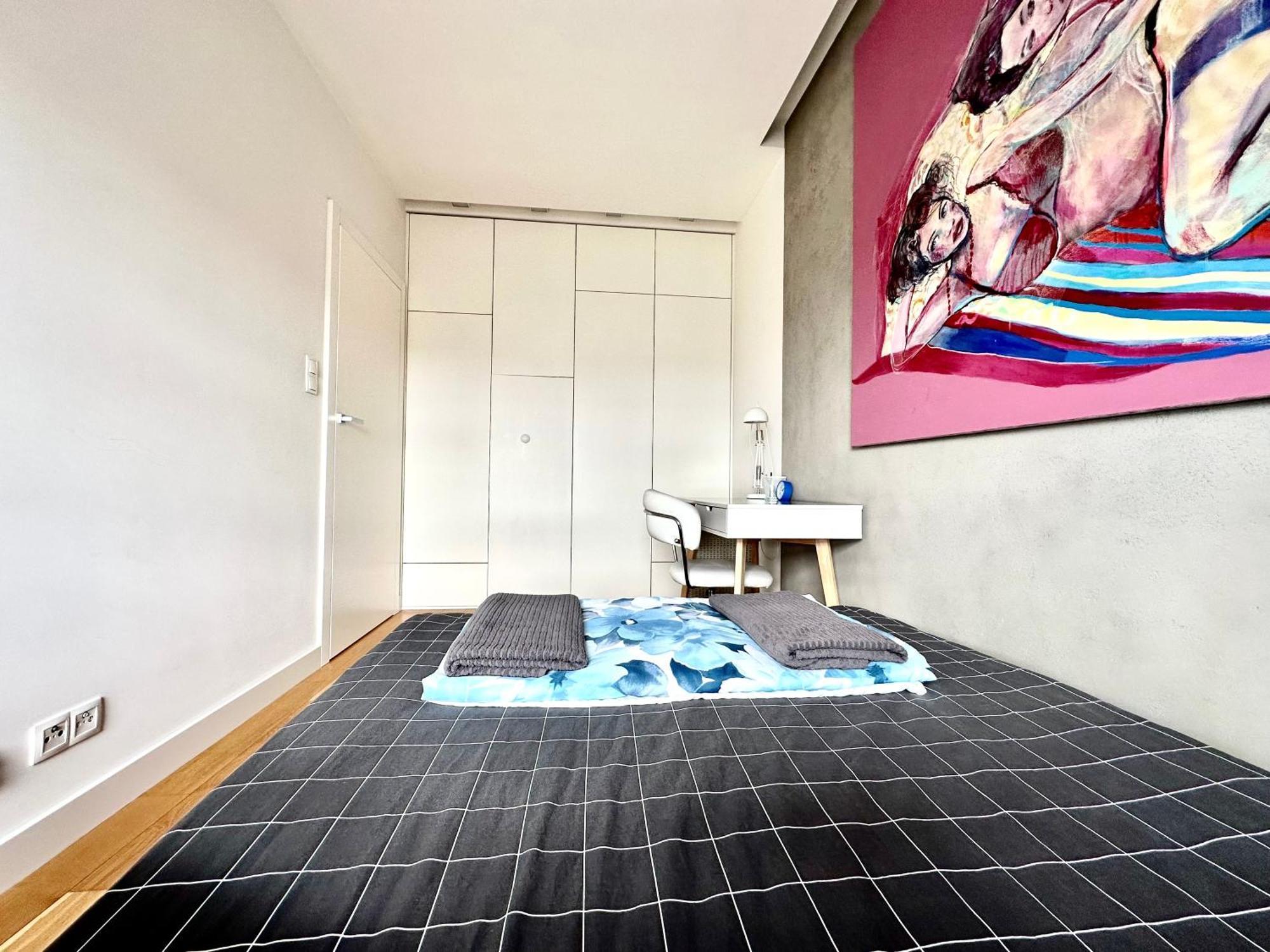 Apartment Podwale 2 - Self Check-in 20h ~parking & Lift Wroclaw